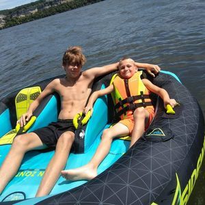 Meet your Posher, Devin